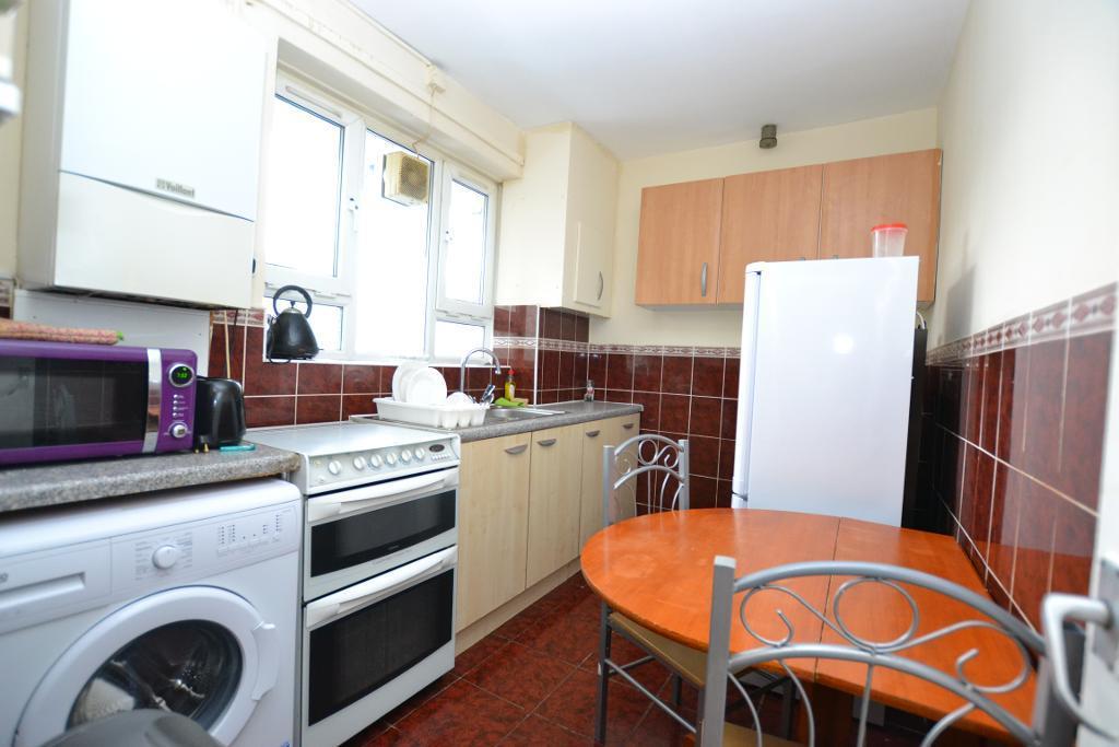 4 Bedroom Maisonette to Rent in Redbridge, IG1 2PN