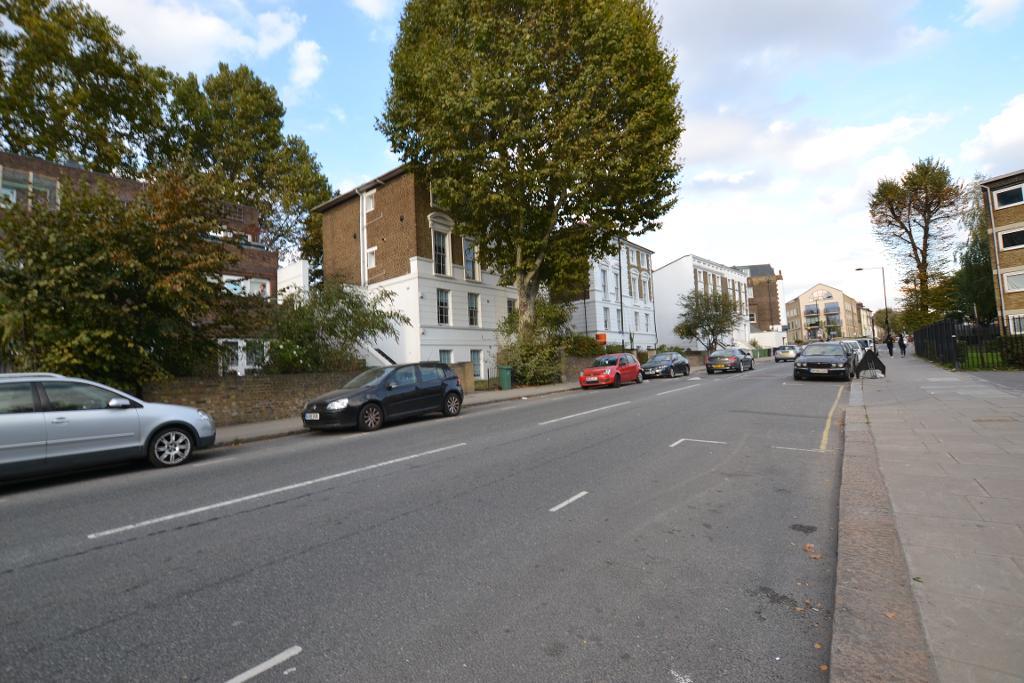 1 Bedroom Flat Share to Rent in London, NW1 9UG