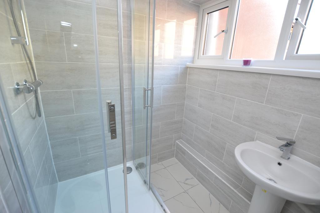 1 Bedroom House Share to Rent in London, E1 4AU