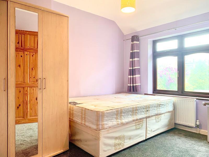 4 Bedroom End Terraced to Rent in Chadwell Heath, RM8 1RB