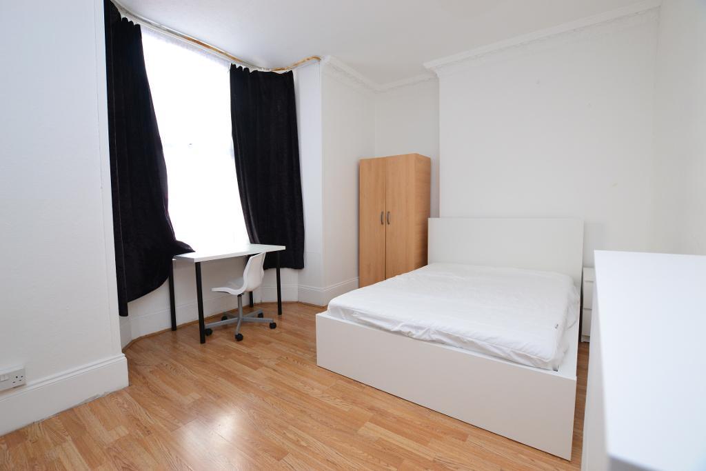 1 Bedroom House Share to Rent in London, E14 7DQ