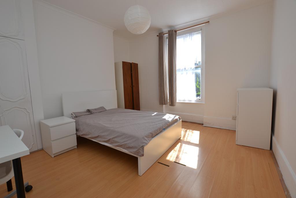1 Bedroom House Share to Rent in London, E14 7DQ
