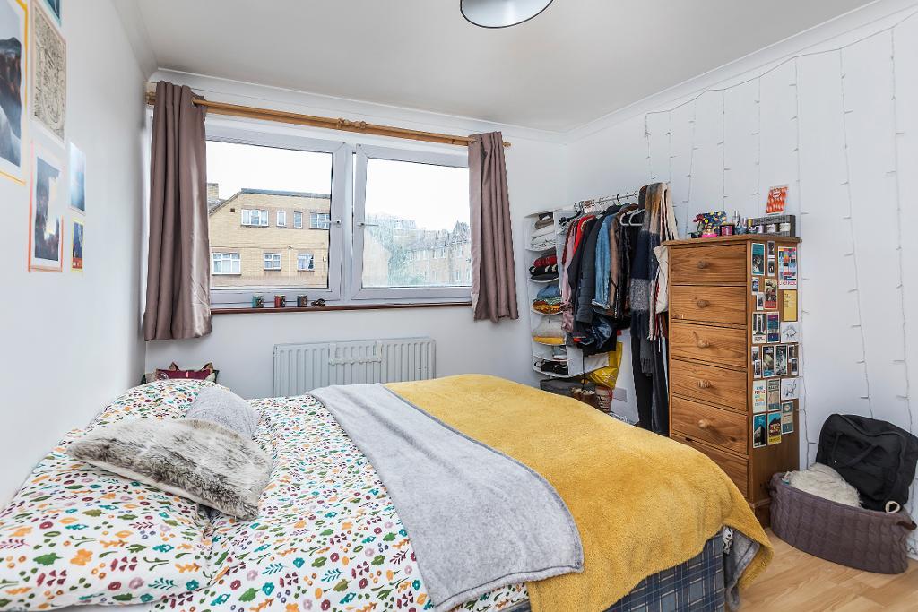 6 Bedroom Terraced to Rent in London, E14 7RS