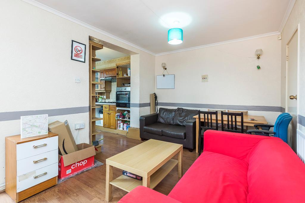 6 Bedroom Terraced to Rent in London, E14 7RS