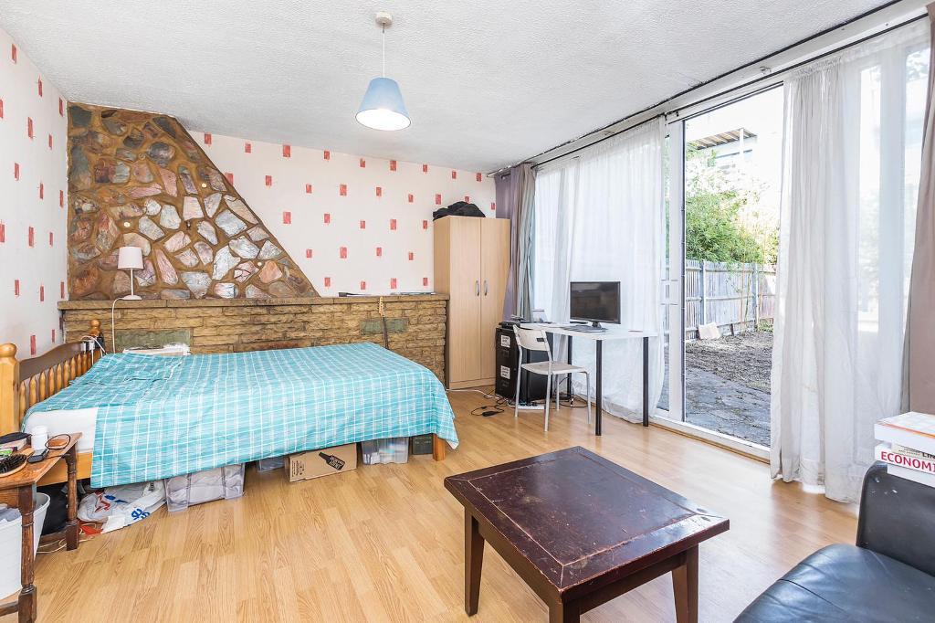 4 Bedroom End Terraced to Rent in London, E3 4TQ