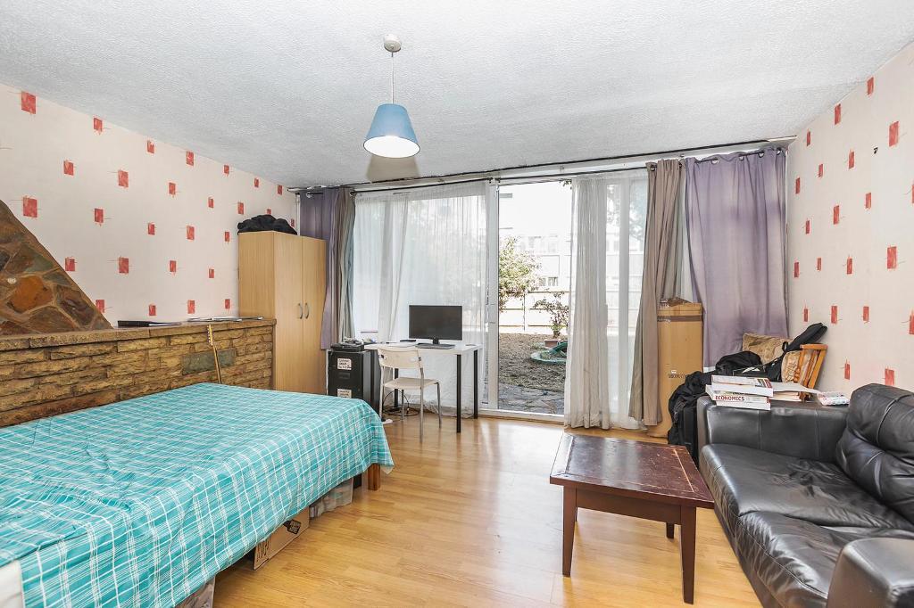 4 Bedroom End Terraced to Rent in London, E3 4TQ
