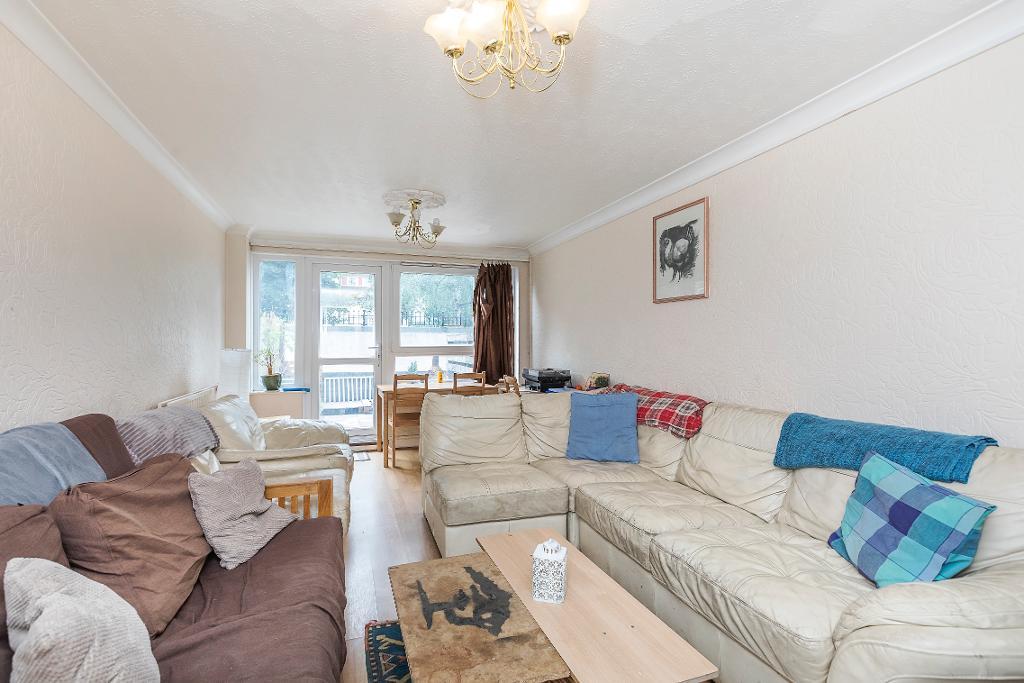 5 Bedroom Maisonette to Rent in London, E3 4AS