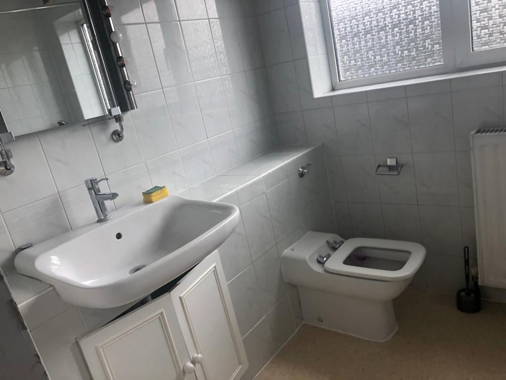 5 Bedroom Terraced to Rent in London, IG1 3QF