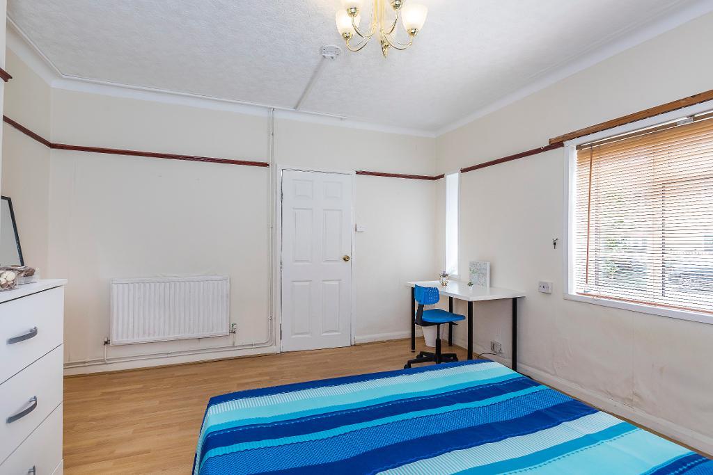 5 Bedroom Terraced to Rent in London, E14 7QY