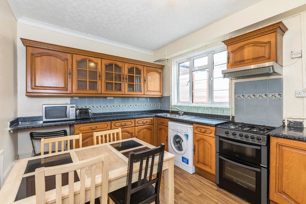 5 Bedroom Terraced to Rent in London, E14 7QY