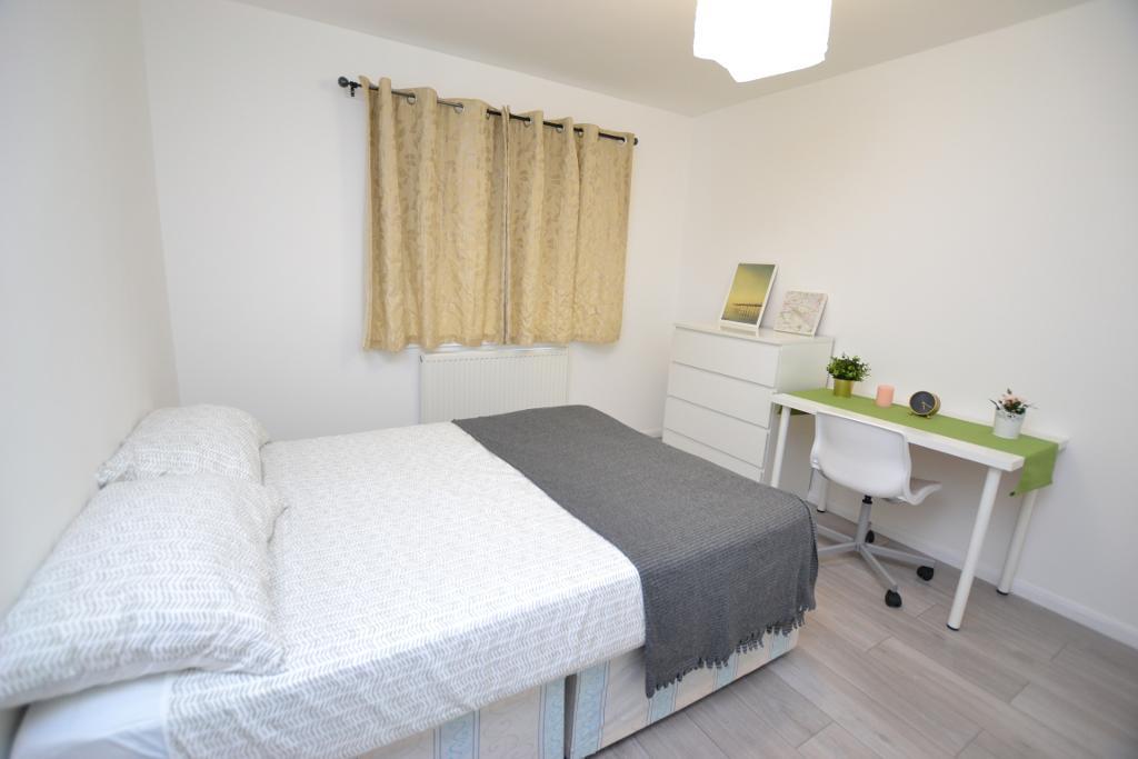 1 Bedroom House Share to Rent in London, E1 4AU