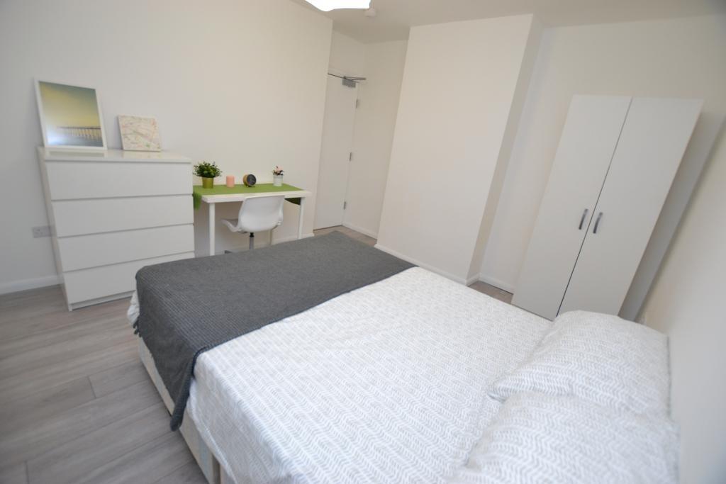 1 Bedroom House Share to Rent in London, E1 4AU