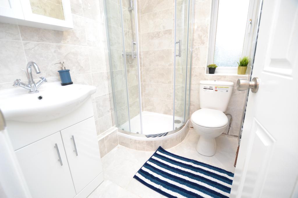 1 Bedroom House Share to Rent in London, E1 4AU