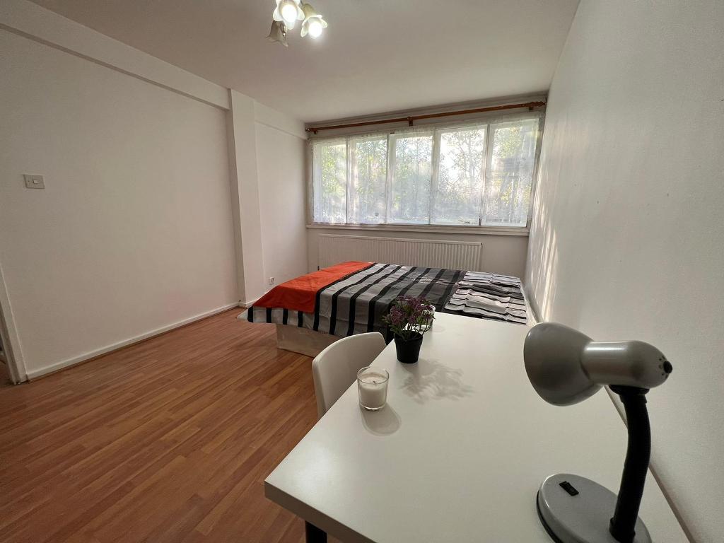 3 Bedroom Flat to Rent in London, E1 5BG