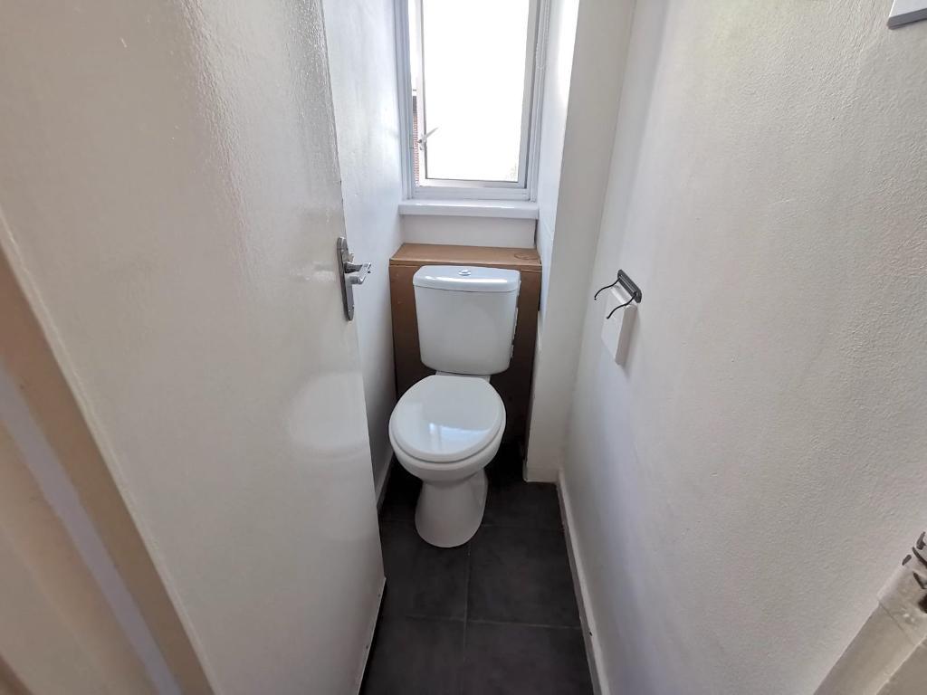 4 Bedroom Maisonette to Rent in London, E1 2NN