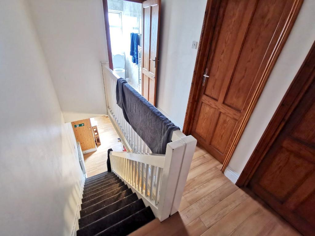 1 Bedroom House Share to Rent in London, E15 1AU