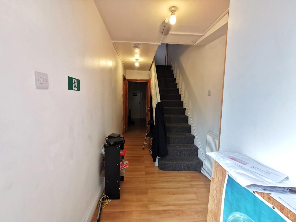 1 Bedroom House Share to Rent in London, E15 1AU