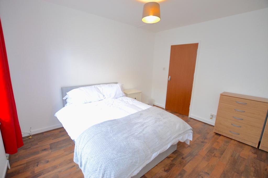 1 Bedroom Flat Share to Rent in London, E1 3AE