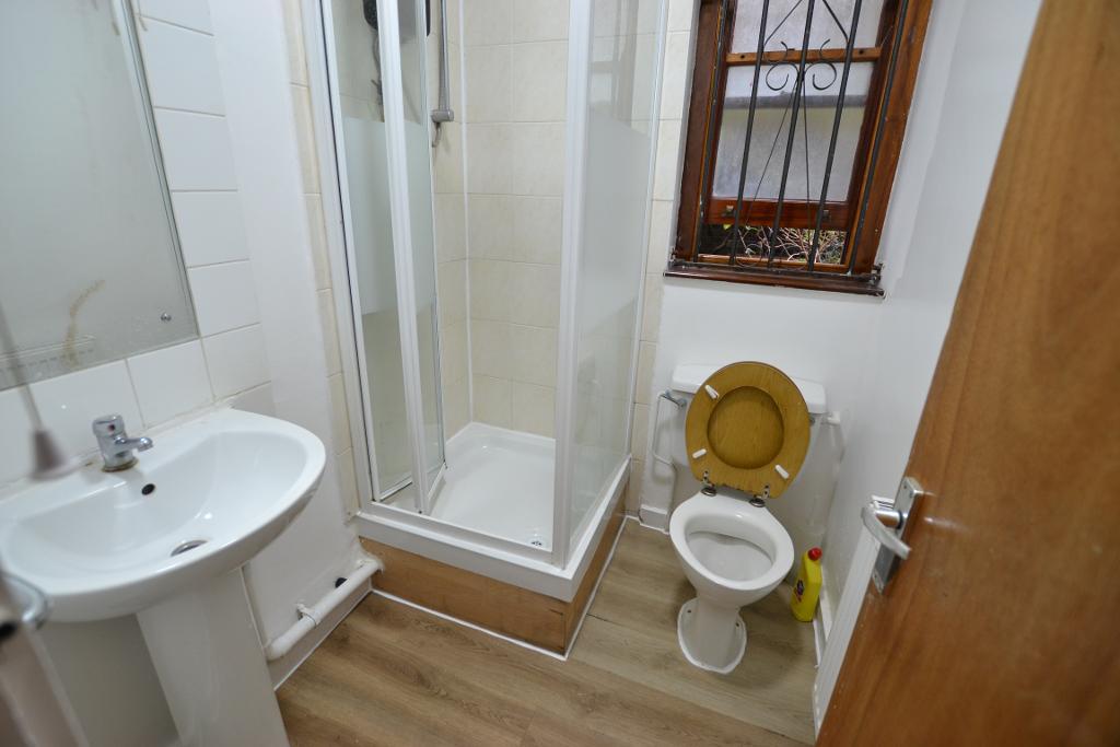 1 Bedroom Flat Share to Rent in London, E1 3AE