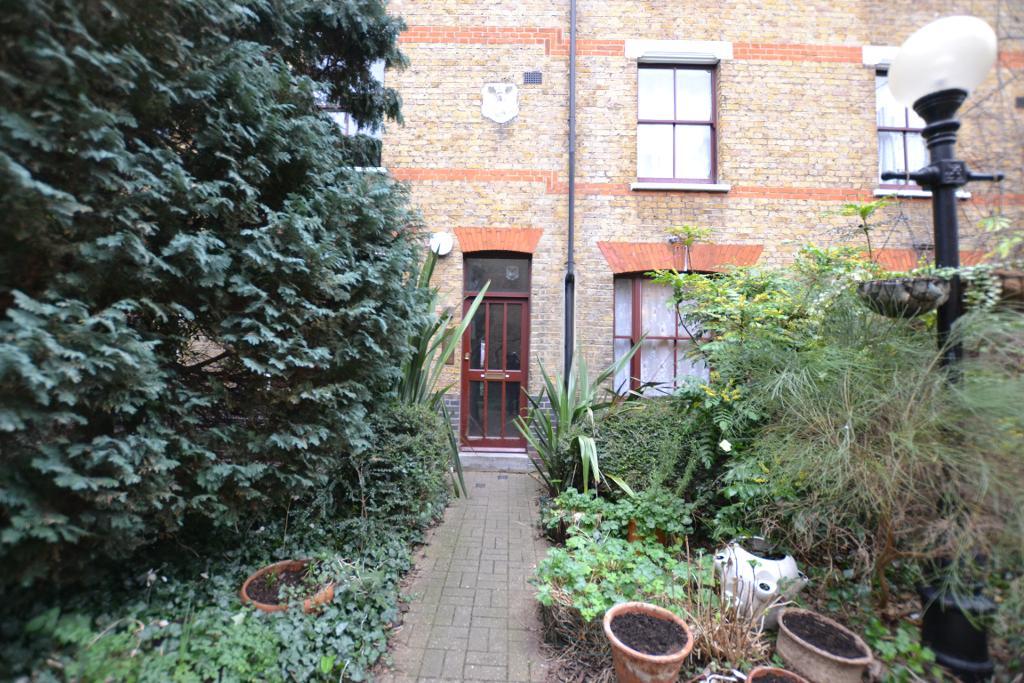 1 Bedroom Flat Share to Rent in London, E1 3AE