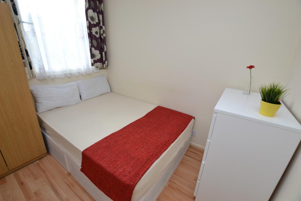4 Bedroom Maisonette to Rent in London, E1 8GR