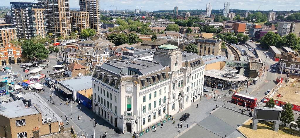 2 Bedroom Maisonette to Rent in London, SE18 6HB