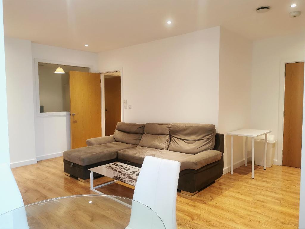 1 Bedroom Flat to Rent in London, SE18 6HX