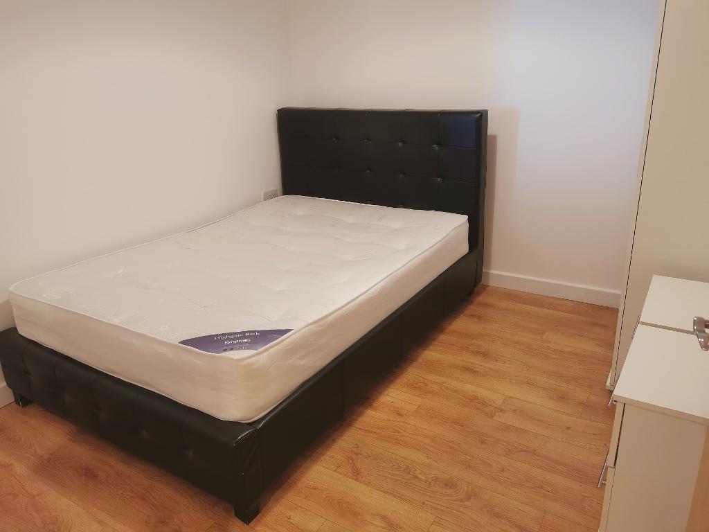 1 Bedroom Flat to Rent in London, SE18 6HX