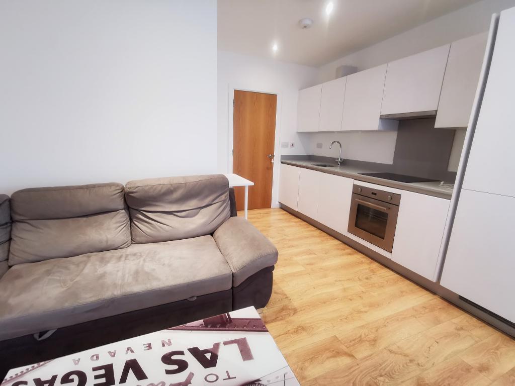 1 Bedroom Flat to Rent in London, SE18 6HX
