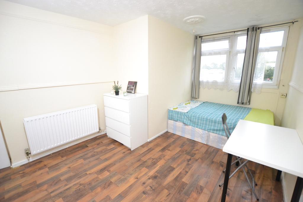 1 Bedroom Flat Share to Rent in London, E1 8GX