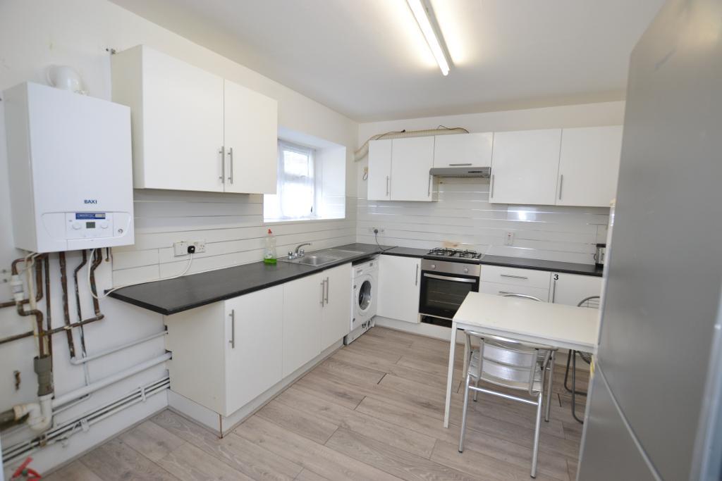 1 Bedroom Flat Share to Rent in London, E14 8HE