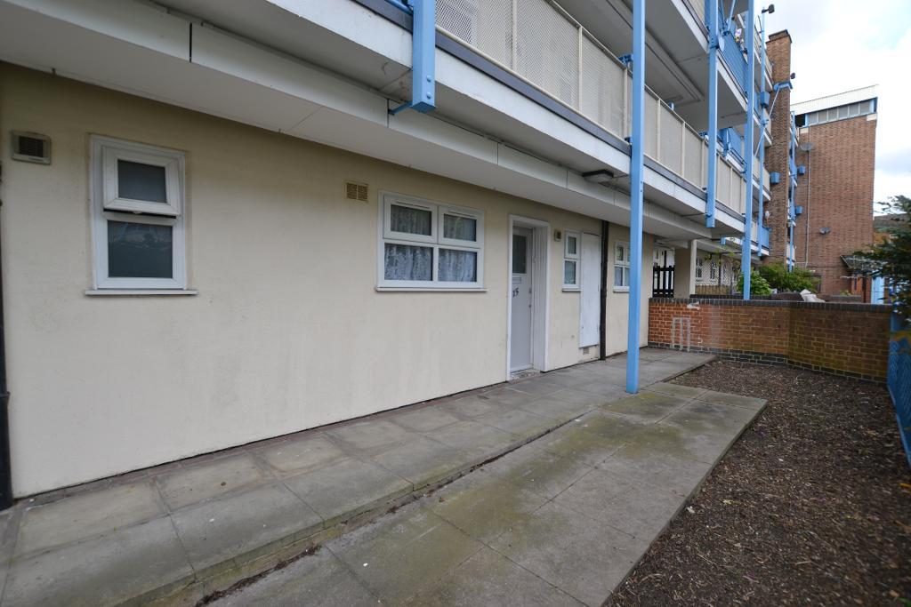 1 Bedroom Flat Share to Rent in London, E14 8HE