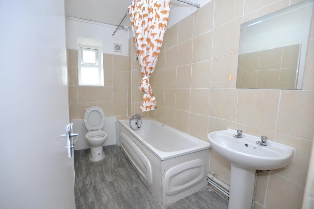 1 Bedroom Flat Share to Rent in London, E14 8HE