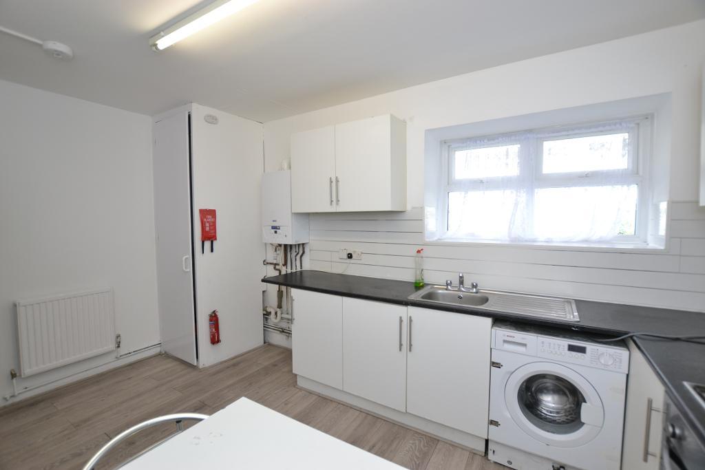 1 Bedroom Flat Share to Rent in London, E14 8HE