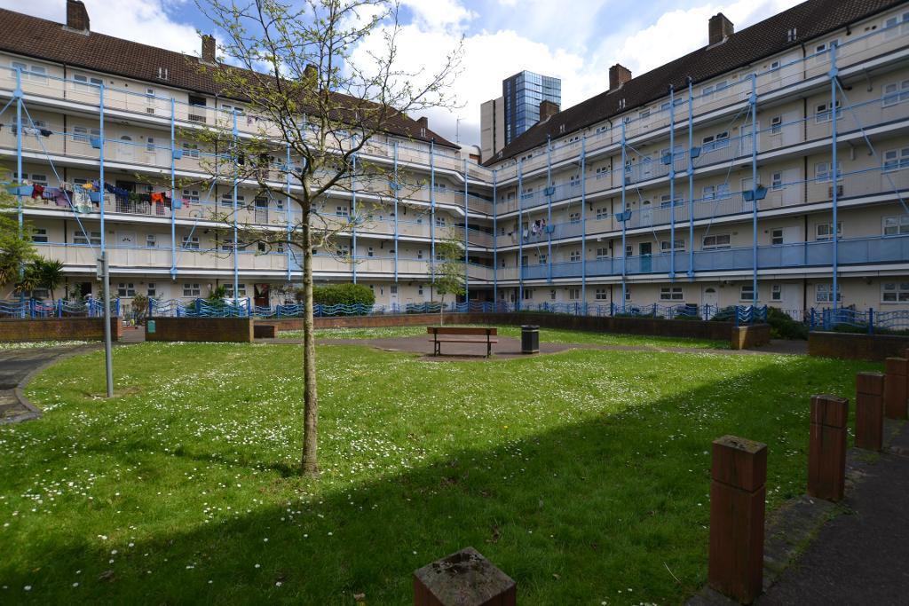 1 Bedroom Flat Share to Rent in London, E14 8HE