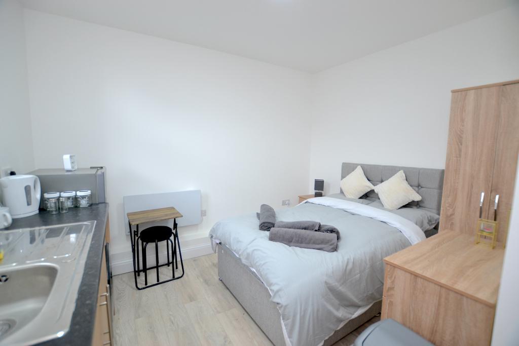 1 Bedroom Studio to Rent in London, E1 2AX