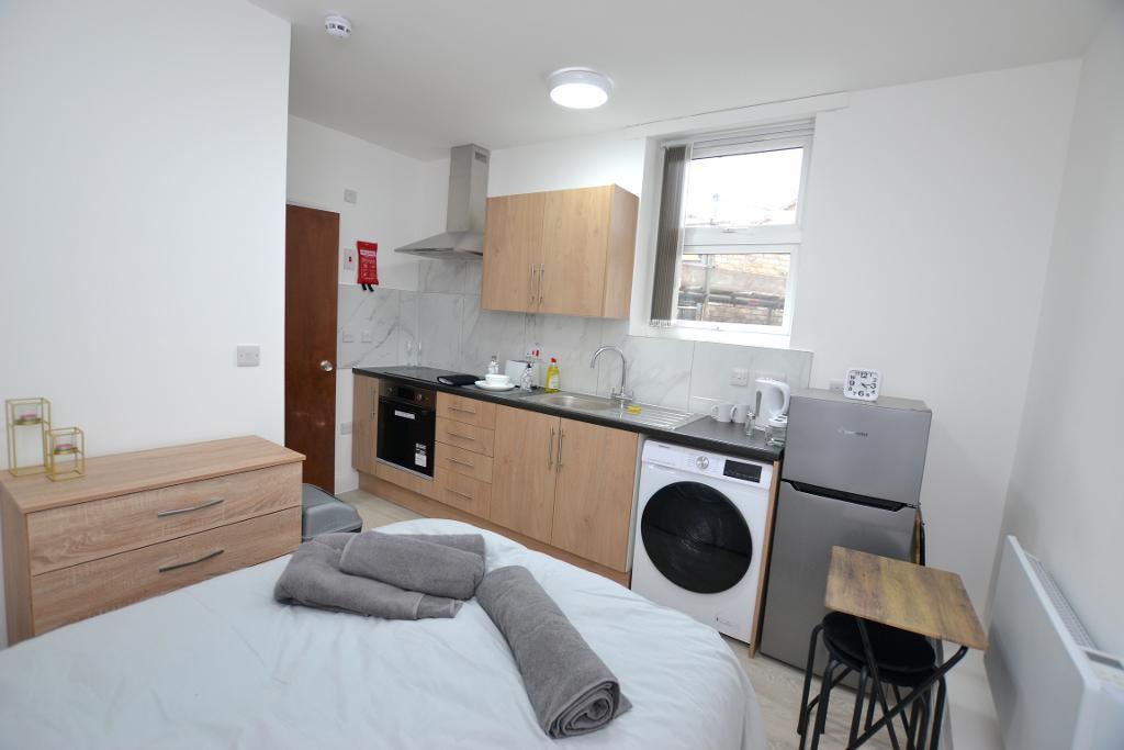 1 Bedroom Studio to Rent in London, E1 2AX