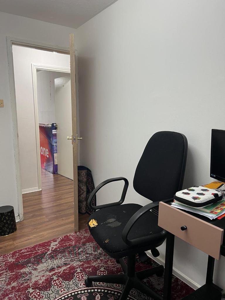 2 Bedroom Flat to Rent in London, E13 0HN