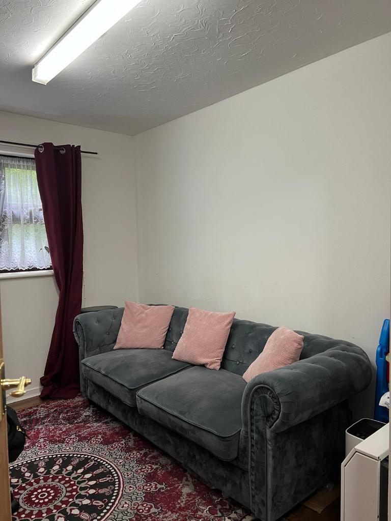 2 Bedroom Flat to Rent in London, E13 0HN