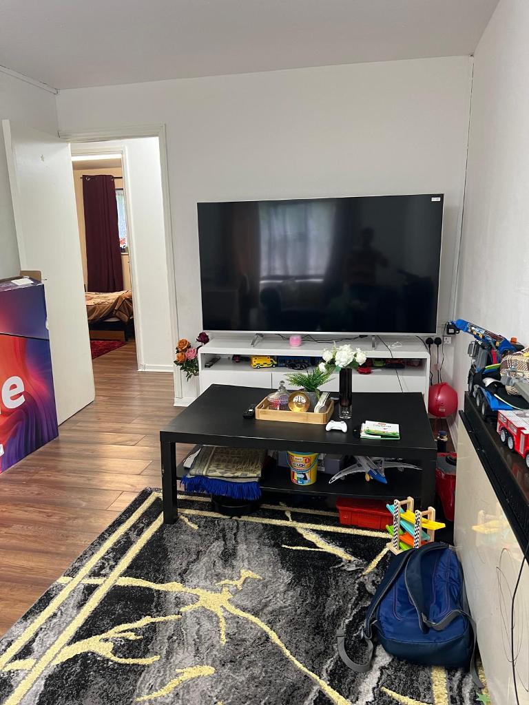 2 Bedroom Flat to Rent in London, E13 0HN