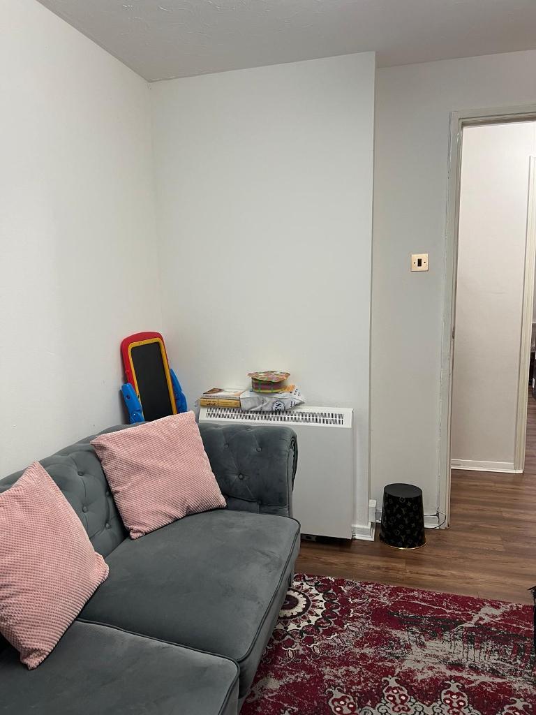 2 Bedroom Flat to Rent in London, E13 0HN
