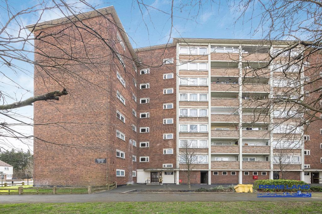 1 Bedroom Flat for Sale in London, IG11 0LS