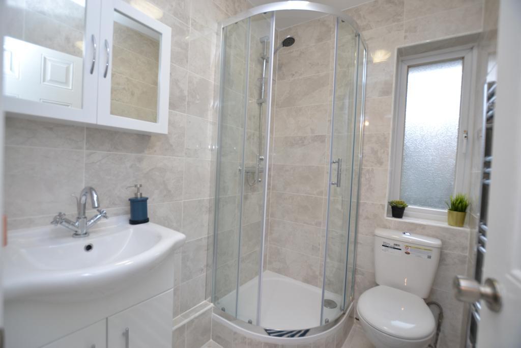 1 Bedroom House Share to Rent in London, E1 4AU