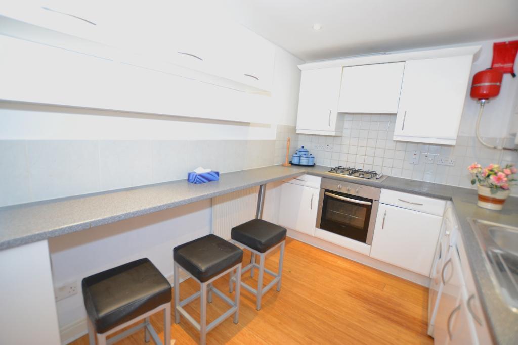 5 Bedroom End Terraced to Rent in London, E1 3HY