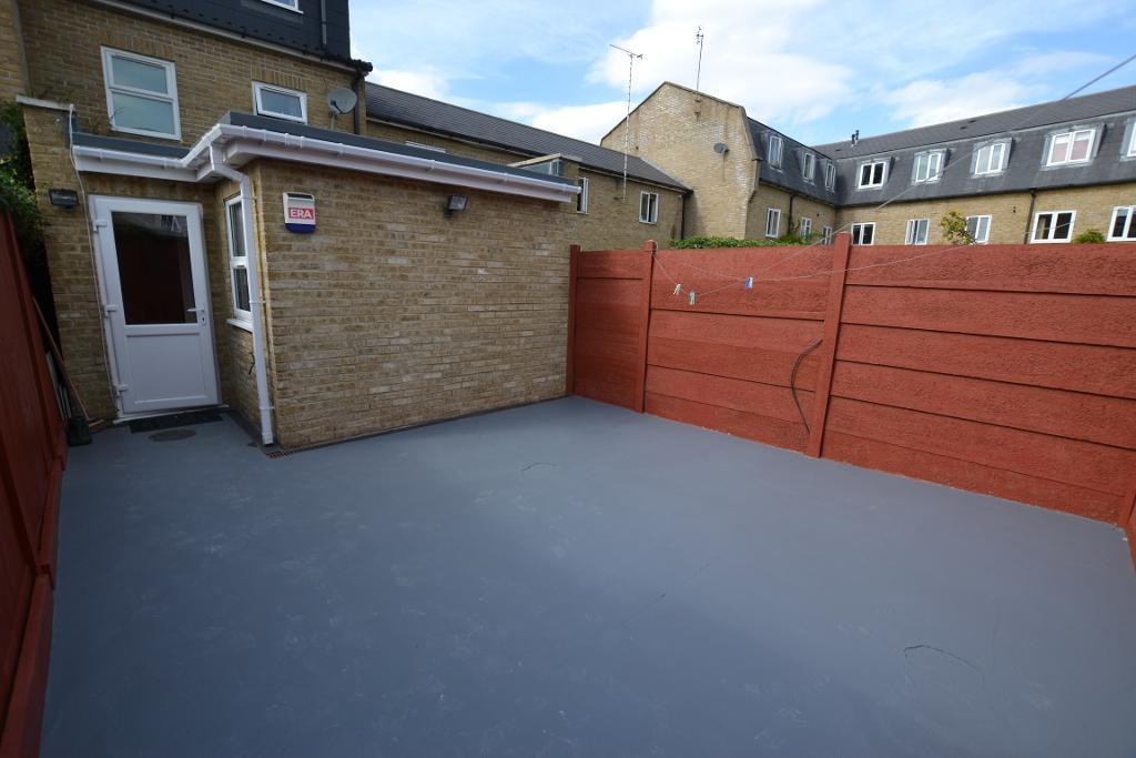 5 Bedroom End Terraced to Rent in London, E1 3HY
