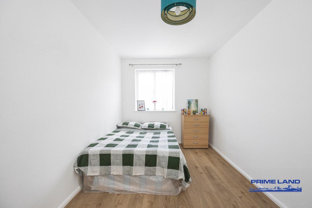 5 Bedroom Terraced to Rent in London, E14 7RA