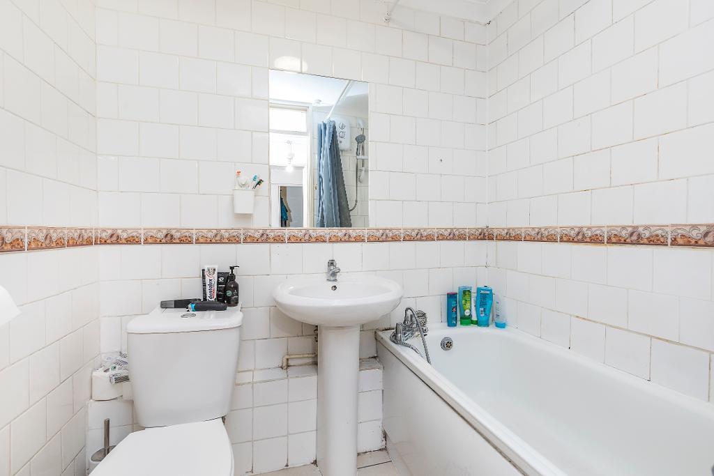 1 Bedroom Flat Share to Rent in London, E3 4AS