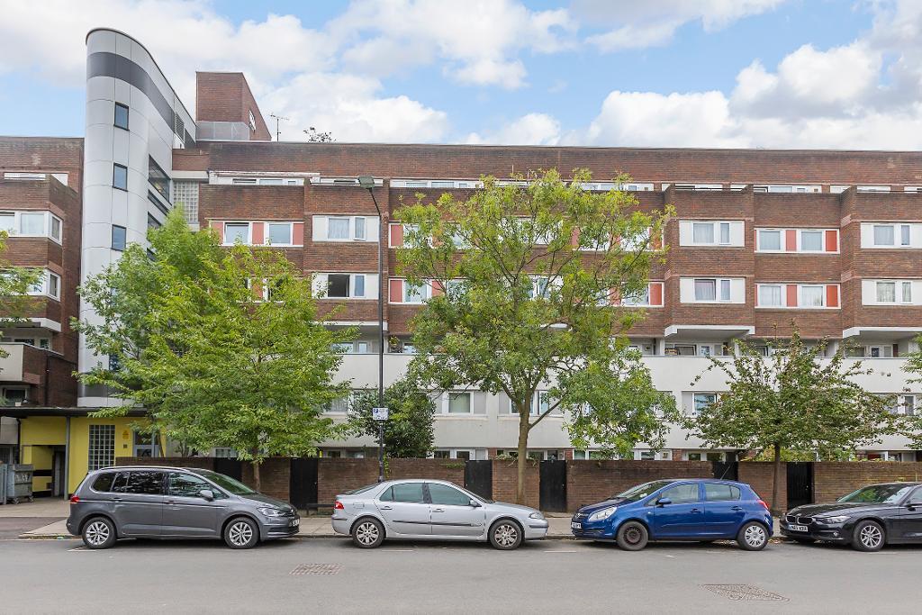 1 Bedroom Flat Share to Rent in London, E3 4AS