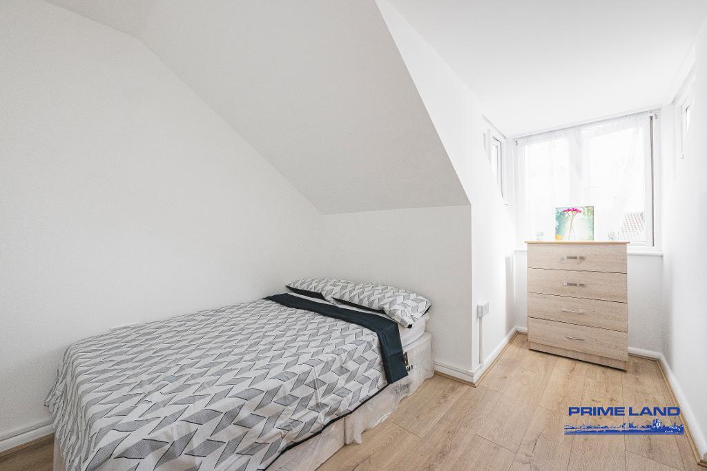 1 Bedroom House Share to Rent in London, E14 7RA