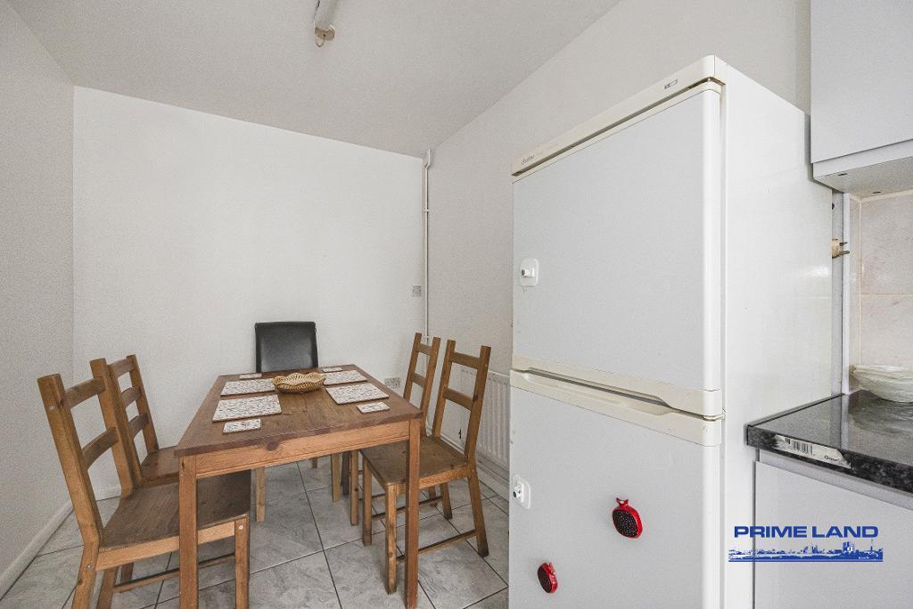 1 Bedroom House Share to Rent in London, E14 7RA